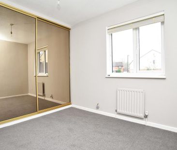 2 bedroom semi-detached house to rent - Photo 6