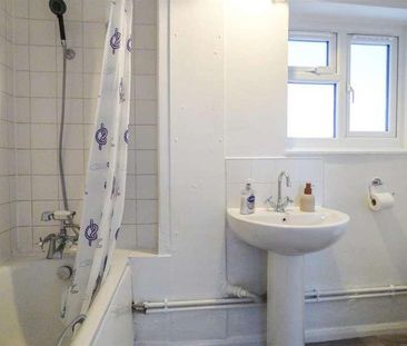 Daiglen Drive, South Ockendon, RM15 - Photo 3