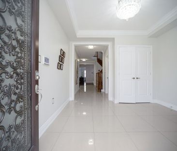 For Lease - 43 Swanton Road, Brampton, Ontario - Photo 1