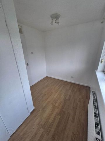 13 Ransevyn Park, Carrickfergus, BT38 9LY - Photo 3