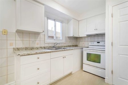 For Lease - 4036 Dunmow Crescent Unit# Upper, Mississauga, Ontario - Photo 2
