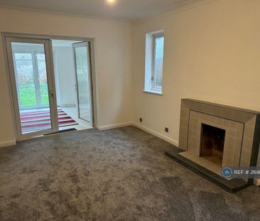 4 bedroom bungalow to rent - Photo 2