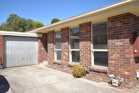 6/98 Sherlock Road, Mooroolbark - Photo 5