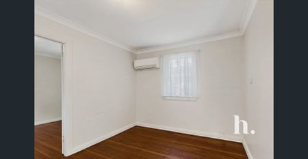 Spacious One-Bedroom Home with Private Yard - Photo 2