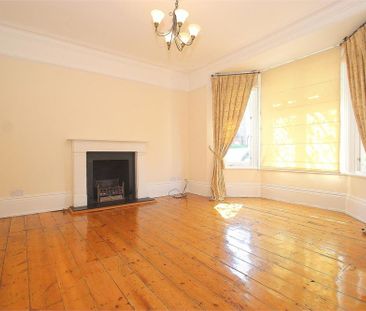 4 bedroom semi-detached house to rent - Photo 3