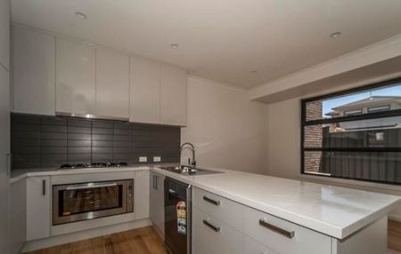 2/25 Simpsons Road, Box Hill - Photo 5