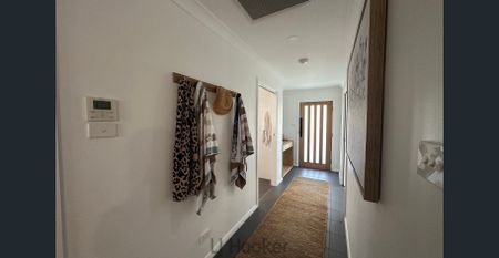 TWO BEDROOM VILLA - WHEEL CHAIR FRIENDLY - Photo 2