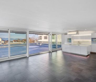 5.5-room penthouse apartment with spacious terrace - Photo 2