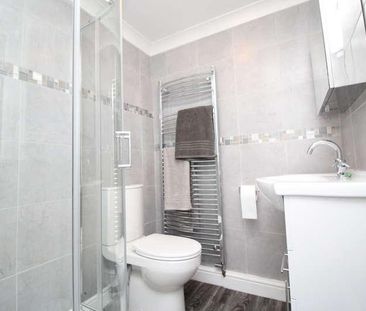 Station Road, Morley, LS27 - Photo 1
