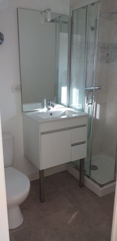 Location Appartement 1 pièce 23m² ANGOULEME 16000 - Photo 4