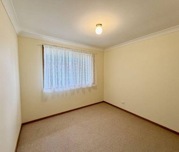 Three Bedroom Brick Unit - Photo 3