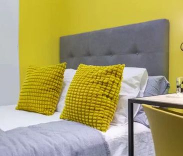 Calle de Santa Cruz de Marcenado, Madrid, Community of Madrid 28015 - Photo 4