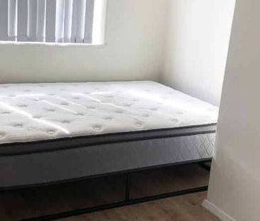 PAPAKURA, 4 BEDROOMS - Photo 3