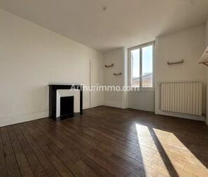 Location Appartement 3 pièces 88 m2 à Dole - Photo 2