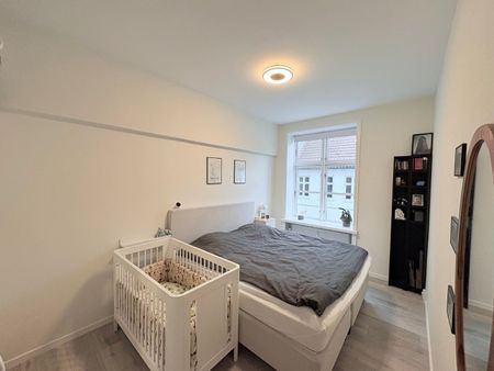 Stor og centralt beliggende 3-værelses lejlighed ved Nørresundby torv - Photo 3