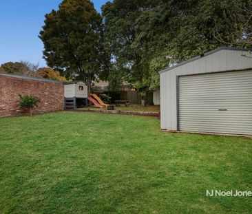 18 Creek Rd , MITCHAM - Photo 4