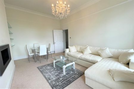 Lansdown Crescent, Cheltenham - Photo 3