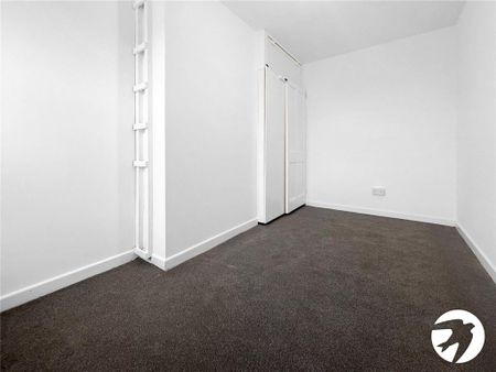 3 bedroom end of terrace house to rent - Photo 5