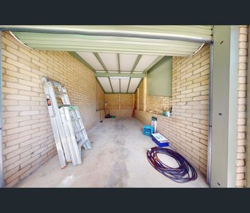 Newly renovated, Great Location - Photo 2