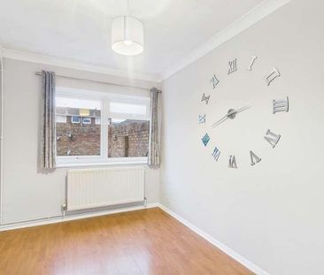 Stephens Road, Tadley, RG26 - Photo 3