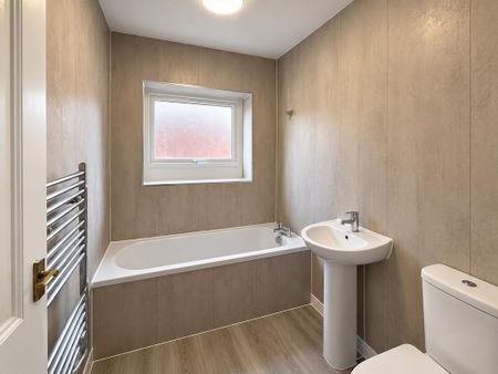 2 bedroom flat to rent - Photo 4