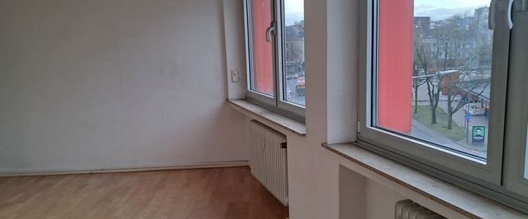 Studis aufgepasst! Einzimmerwohnung mit großer Fensterfront mitten in der Innenstadt! - Photo 1