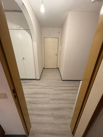 Helle 2,5-Zimmer-Wohnung mit Balkon – WBS notwendig! - Photo 2