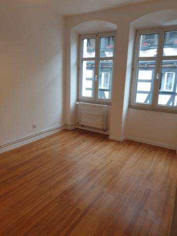 Location Appartement 4 pièces 82m² - Photo 3