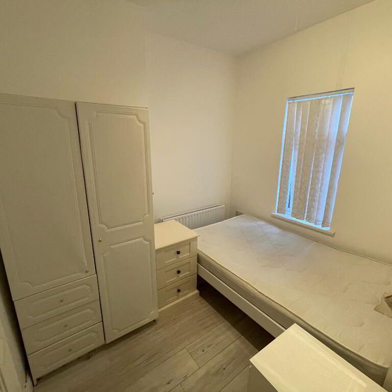 41 Edinburgh St, Belfast, BT9 7DS - Photo 1
