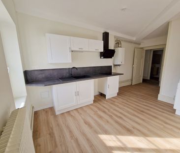 Location Appartement 5 pièces 169m² - Photo 6