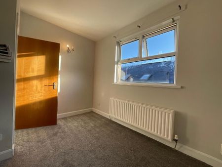Apt 2, 10 Cliftonville Avenue, Apartment 2, Belfast, BT14 6BX - Photo 3