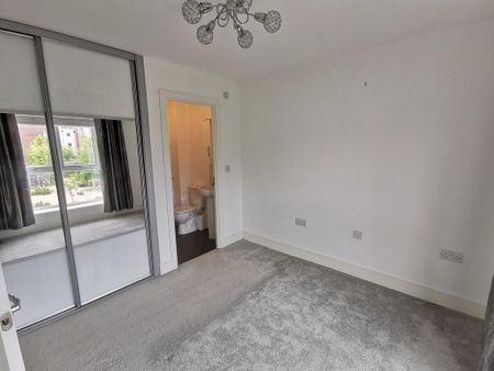 3 bedroom terraced house to rent - Photo 3