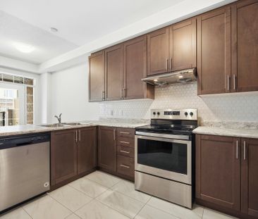 For Lease - 109 Fruitvale Circle, Brampton, Ontario - Photo 1