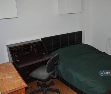 4 bedroom terraced house to rent - Photo 1