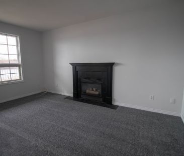 33 Canal Bank St, Welland - 2 Bedroom Apartment - Photo 1