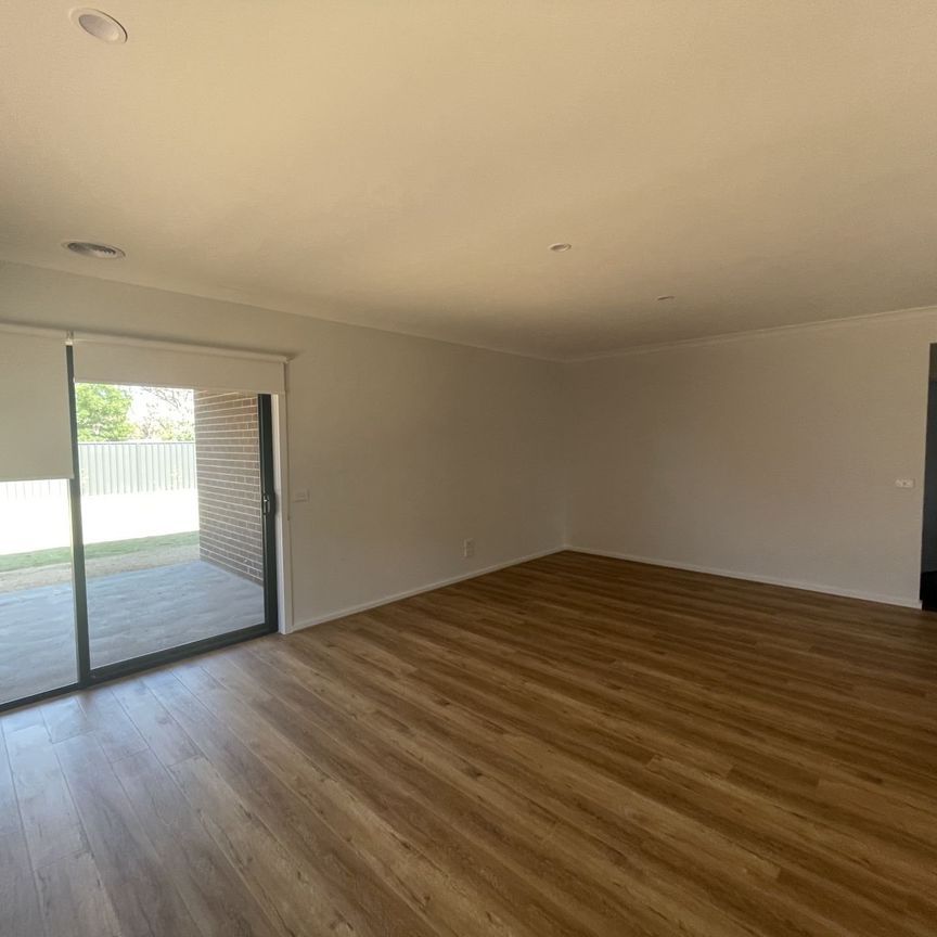 FAMILY HOME - Photo 1