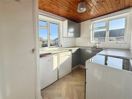 2 bedroom maisonette to rent - Photo 5