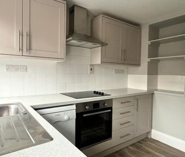 1 bedroom ground floor flat to rent - Photo 5