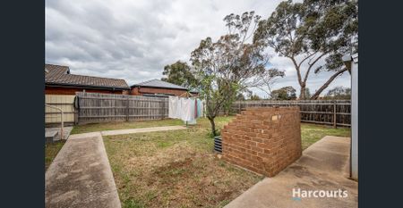 Spacious Family Home! - Photo 2