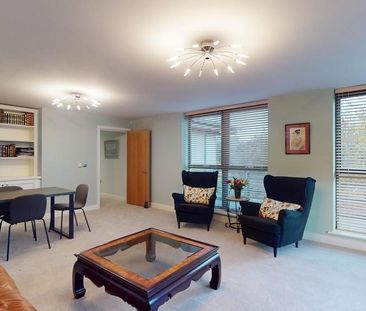 3 bedroom penthouse to rent - Photo 2