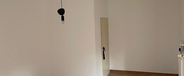 Charmante 1-Zimmer-Wohnung mit Terrasse im Herzen von Lübeck - Photo 1