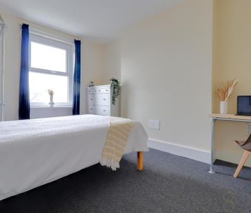 1 bedroom in a house share to rent - Photo 5