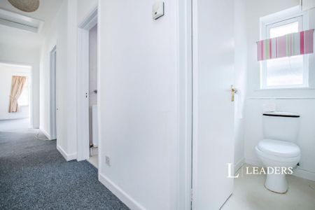 2 bedroom detached house to rent - Photo 5