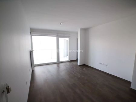 Location Appartement 2 pièces 43 m2 à Reims - Photo 2