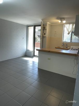 Modern, low-maintenance living in the heart of Wembley - Photo 1