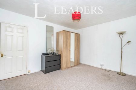 2 bedroom house to rent Gordon Road, Fareham, PO16 - Photo 3