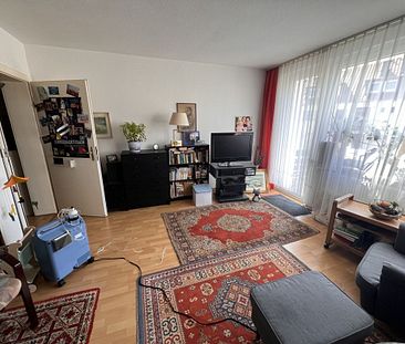 Inmitten der Stadt, trotzdem ruhig und komfortabel, mit Balkon - Foto 6