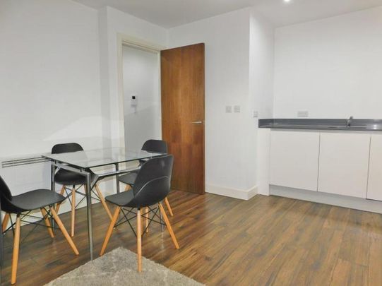 1 bedroom flat to rent - Photo 1