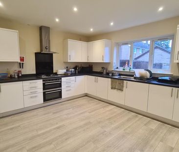 1 bedroom in a house share to rent - Photo 6