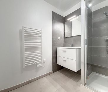 Location Appartement 3 pièces 62m² AJACCIO 20000 - Photo 6